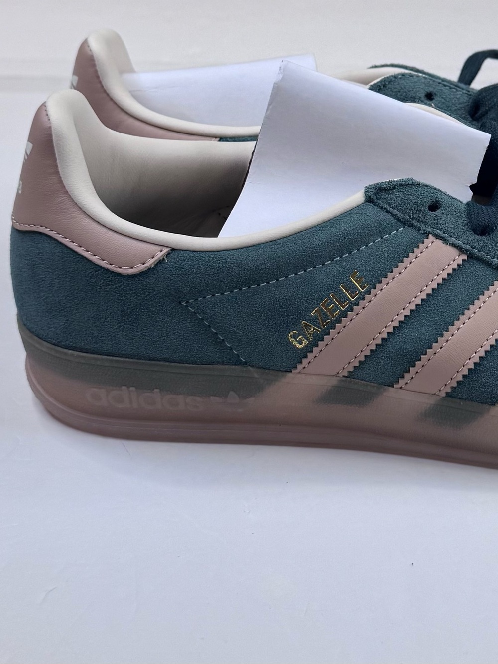NWOB Adidas Gazelle Indoor Sneakers Men’s Size 8 Shadow Green Gum Warm Sandstone - Picture 10 of 12